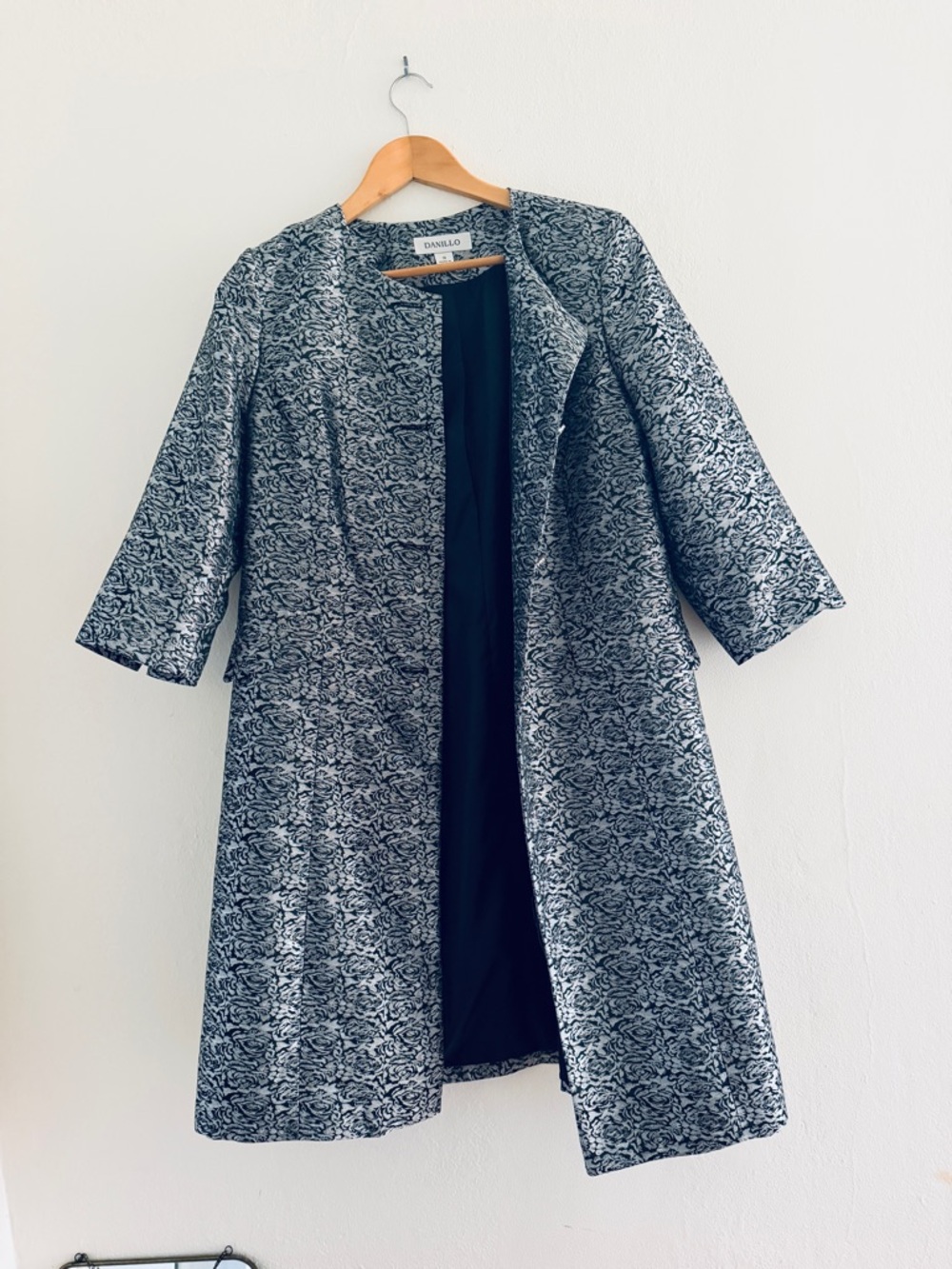 Danillo Black & Silver Brocade Coat With Matching Cocktail Dress sz10
